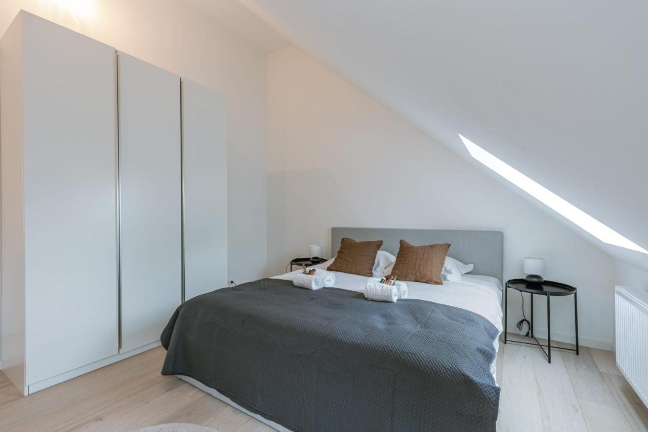 Appartement Modern In The Of *